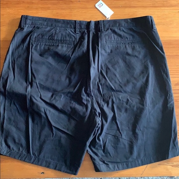 Men’s Cutter & Buck shorts - Picture 2 of 4